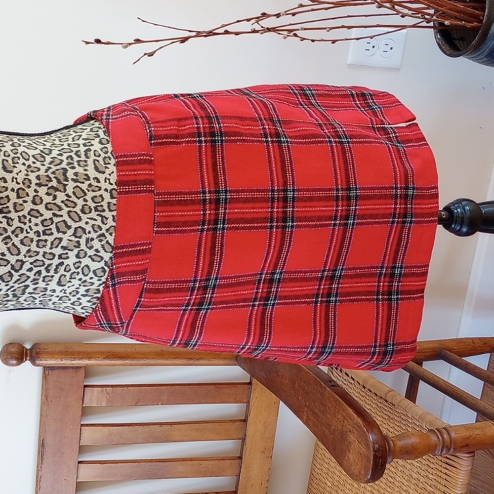 No Boundaries Junior's Plaid Flannel Mini Skirt Size:XL Color: Red, Black NWT